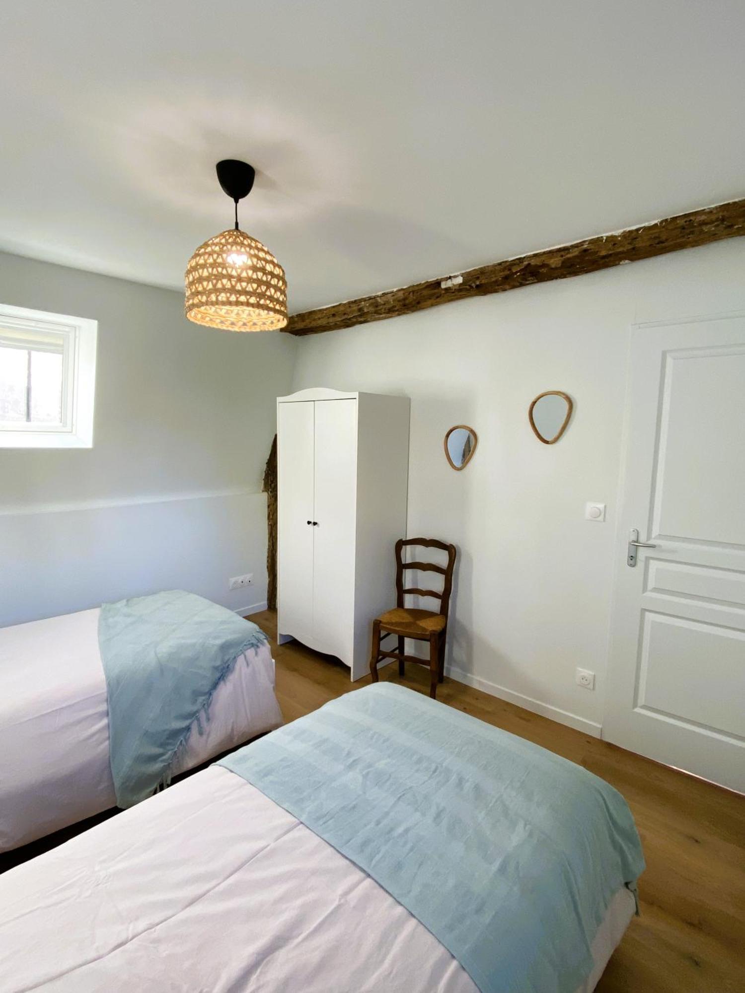 Maison 2 Chambres Avec Parking Et Jardin ノワイヨン エクステリア 写真