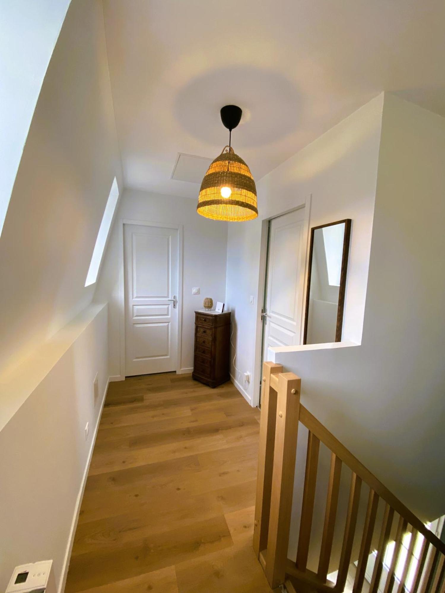 Maison 2 Chambres Avec Parking Et Jardin ノワイヨン エクステリア 写真