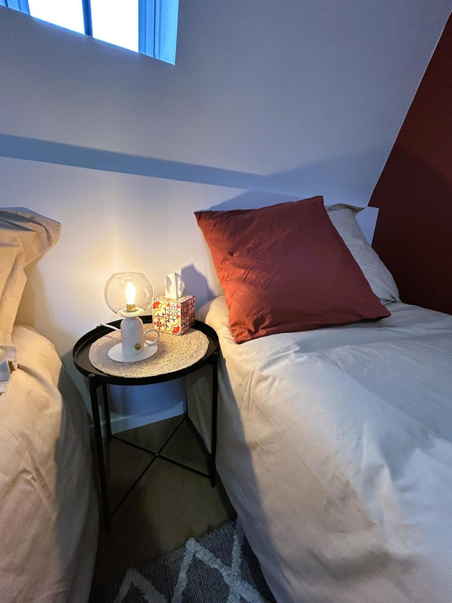 Maison 2 Chambres Avec Parking Et Jardin ノワイヨン エクステリア 写真
