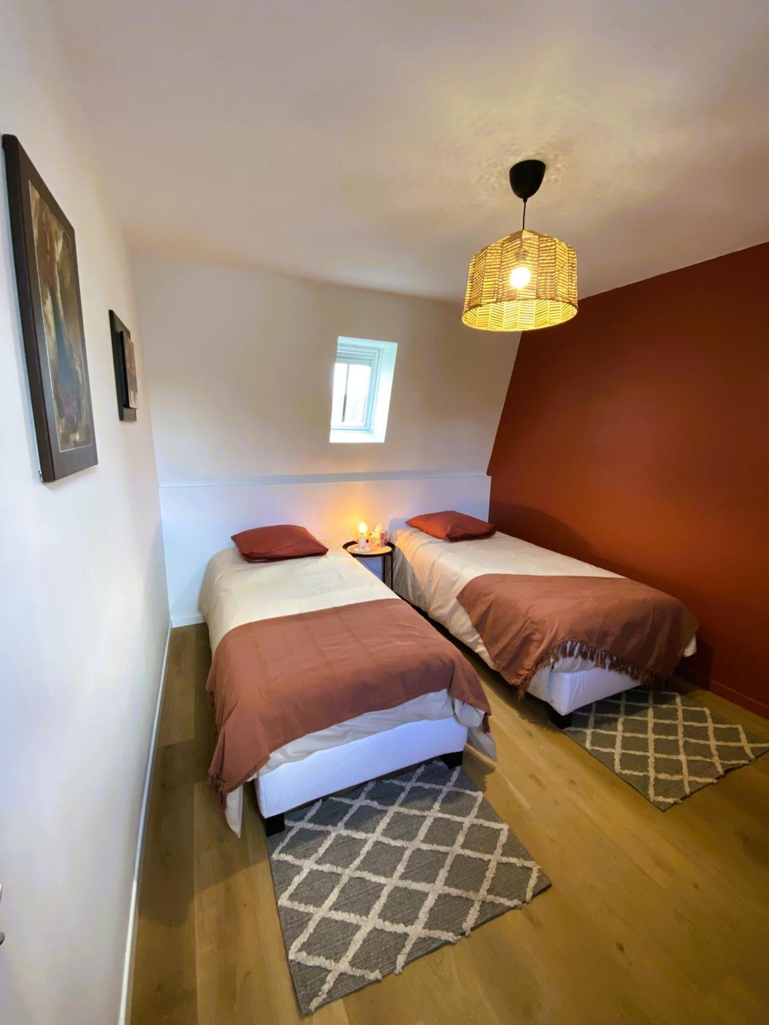 Maison 2 Chambres Avec Parking Et Jardin ノワイヨン エクステリア 写真